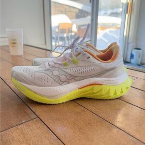 Saucony Endorphin Speed 4s